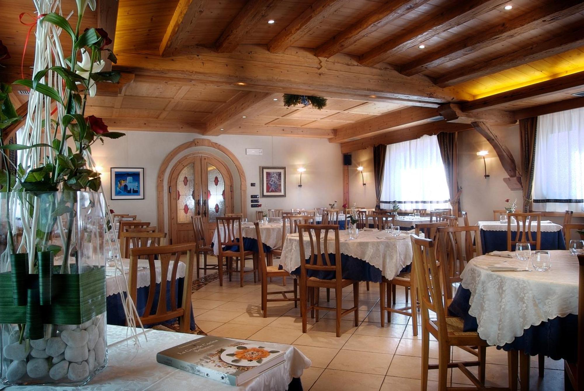 Albergo Ristorante Alle Codole Canale dʼAgordo Esterno foto